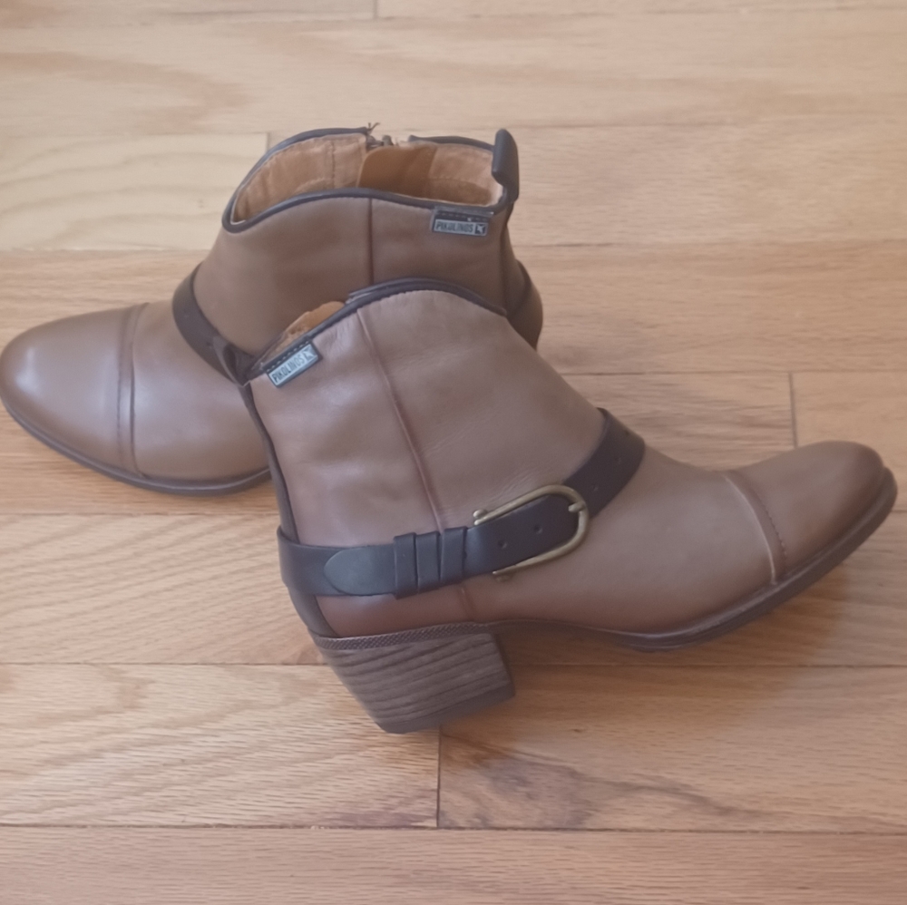 Pikolinos Leather Ankle Boots